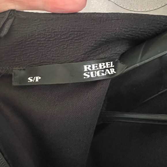 Little black dress with collar detail size small - Picture 2 of 3